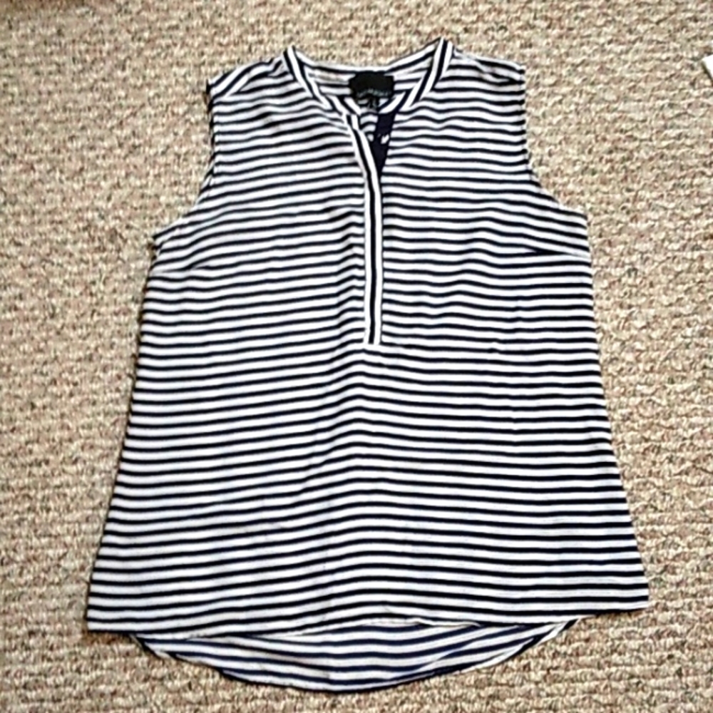 Cynthia Rowley light weight loose fit blouse